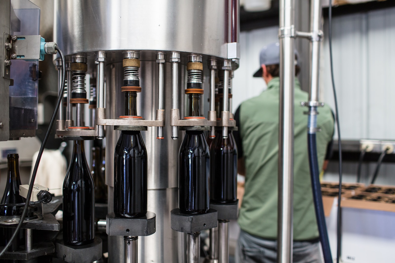winemaking the bottling process